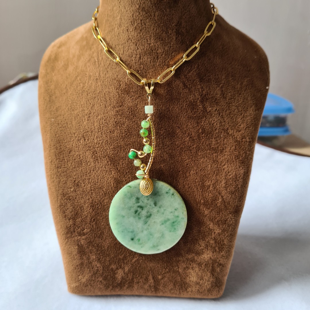 jade necklace for women