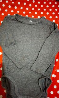 (Kategori: ) berada di . Dikirim oleh prelloved_stuff (ID iklan 1163030555, Gambar 1). Deskripsi: .