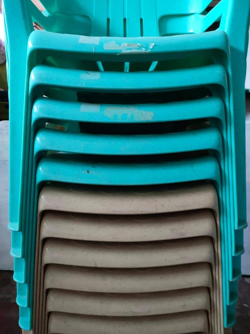 KIDDIE CHAIR (Category: Chairs) located in Bacoor. Submitted by andi2001 (Listing ID 1162975848, Image 2). Description: Kiddie Chair 120PHP EACH AVAILABLE Green 6 Yellow Brown 10.