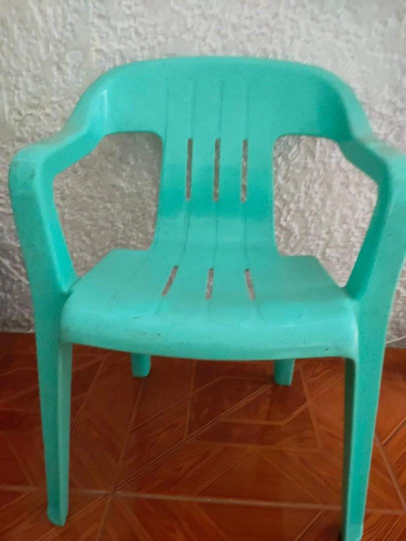 KIDDIE CHAIR (Category: Chairs) located in Bacoor. Submitted by andi2001 (Listing ID 1162975848, Image 3). Description: Kiddie Chair 120PHP EACH AVAILABLE Green 6 Yellow Brown 10.