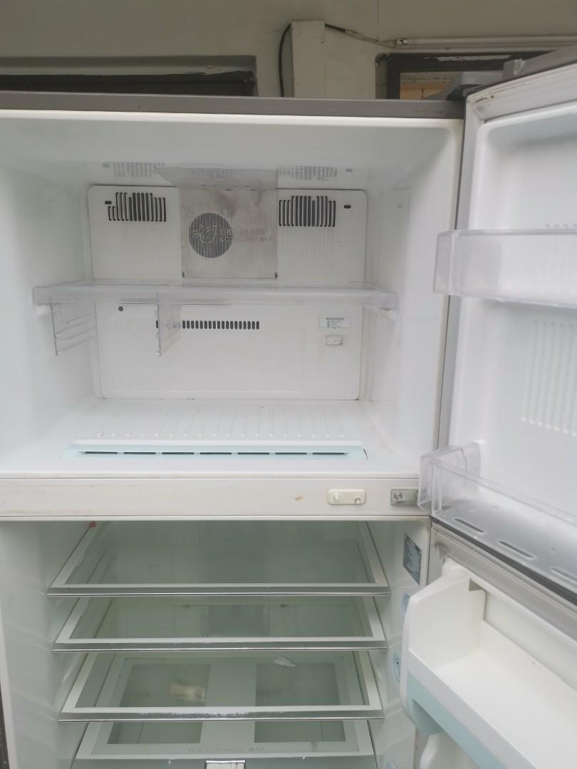 LG refrigerator good condition 199, TV & Home Appliances, Kitchen