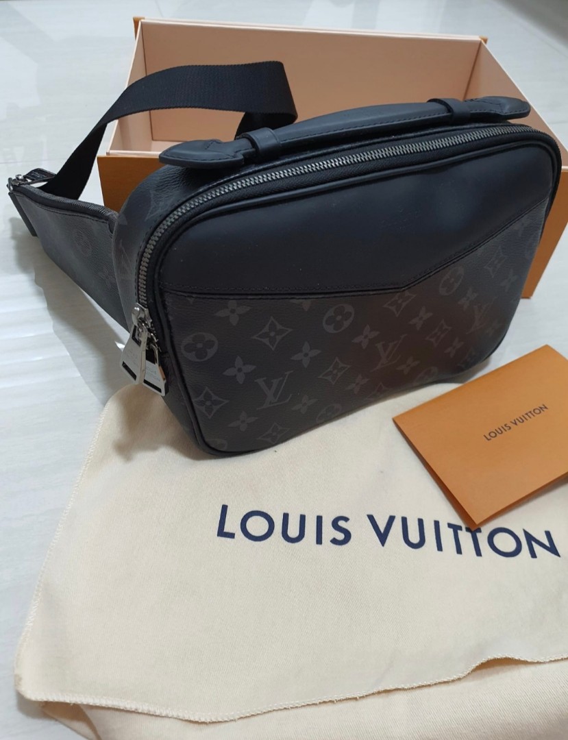 LOUIS VUITTON LOUIS VUITTON Bum bag 2way Shoulder Bag M42906 Monogram  canvas Black Used mens M42906