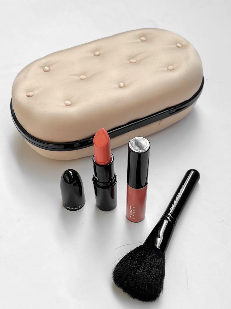 Mac Devine Desire Set (Category: Makeup) located in Mandaluyong City. Submitted by clearanceaa (Listing ID 1163003295, Image 3). Description: Mac Devine Desire Face Kit - Quite Coral Set includes: 1 Blush Brush 1 Lipstick - Cremesheen in the shade Heartbeat 1 Lipgloss - Shade Pure Flattery 1 Casing .