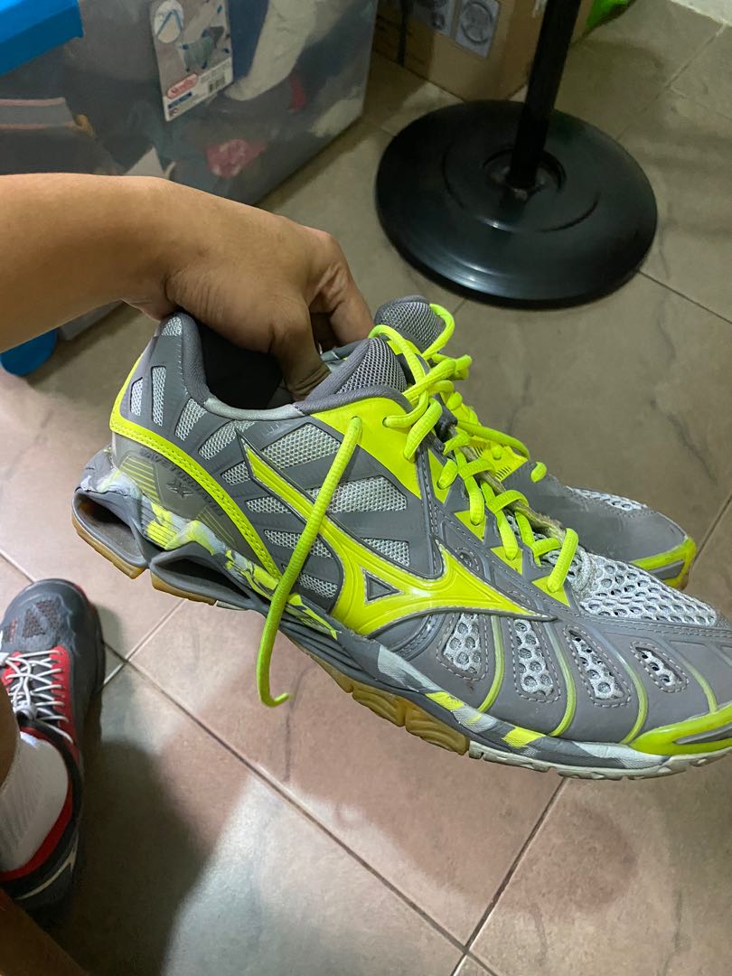 Mizuno Wave Tornado 10 X Men s Fashion Footwear Sneakers on