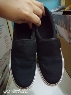 (Category: ) located in . Submitted by edjcloset (Listing ID 1163047402, Image 1). Description: .