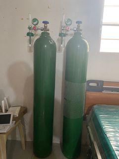 Oxygen Tank with Regulator