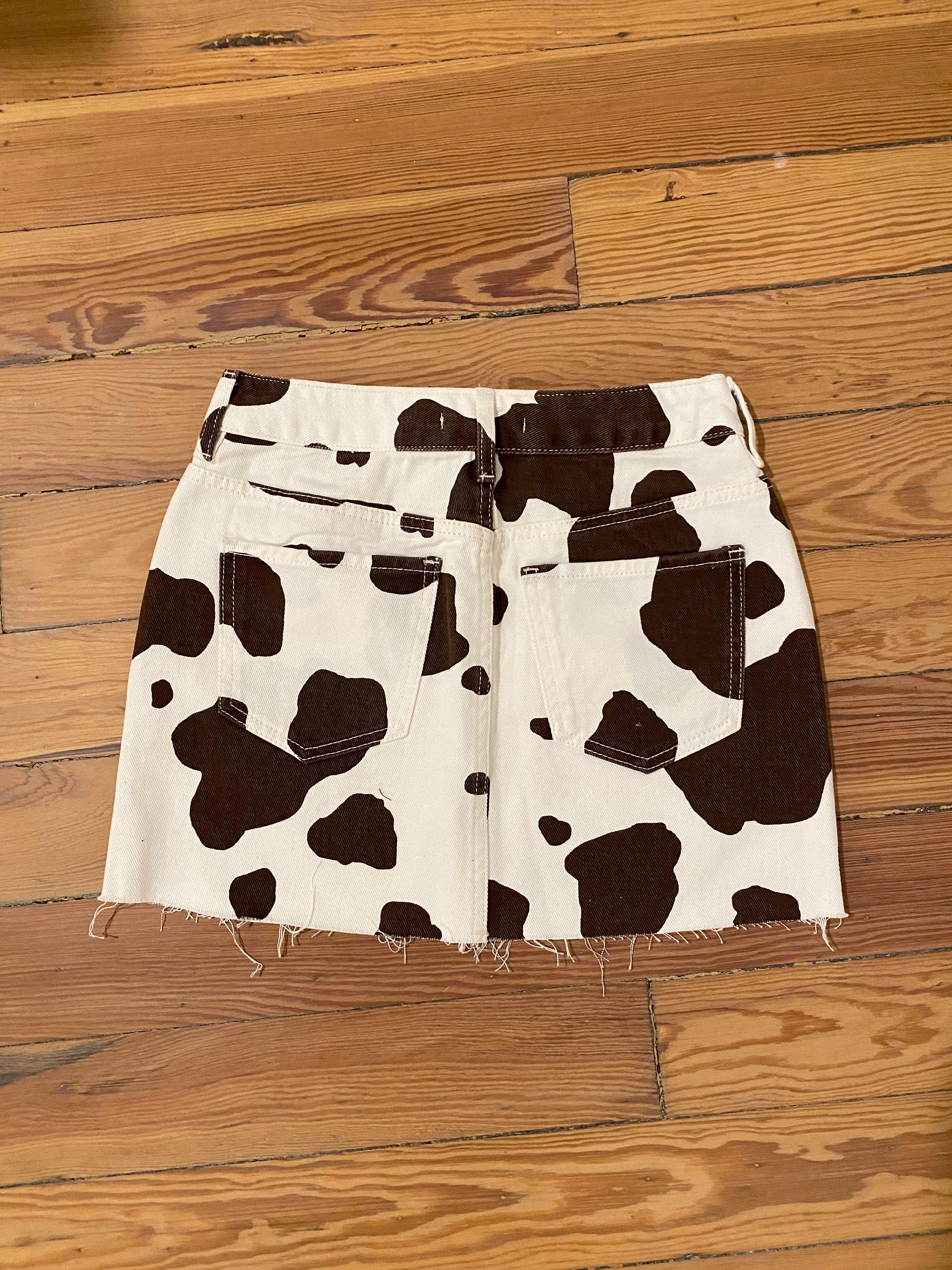 Cow print on sale skirt pacsun