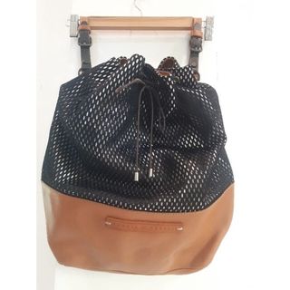 (Category: ) located in . Submitted by aprilluxefinds (Listing ID 1162964386, Image 1). Description: .
