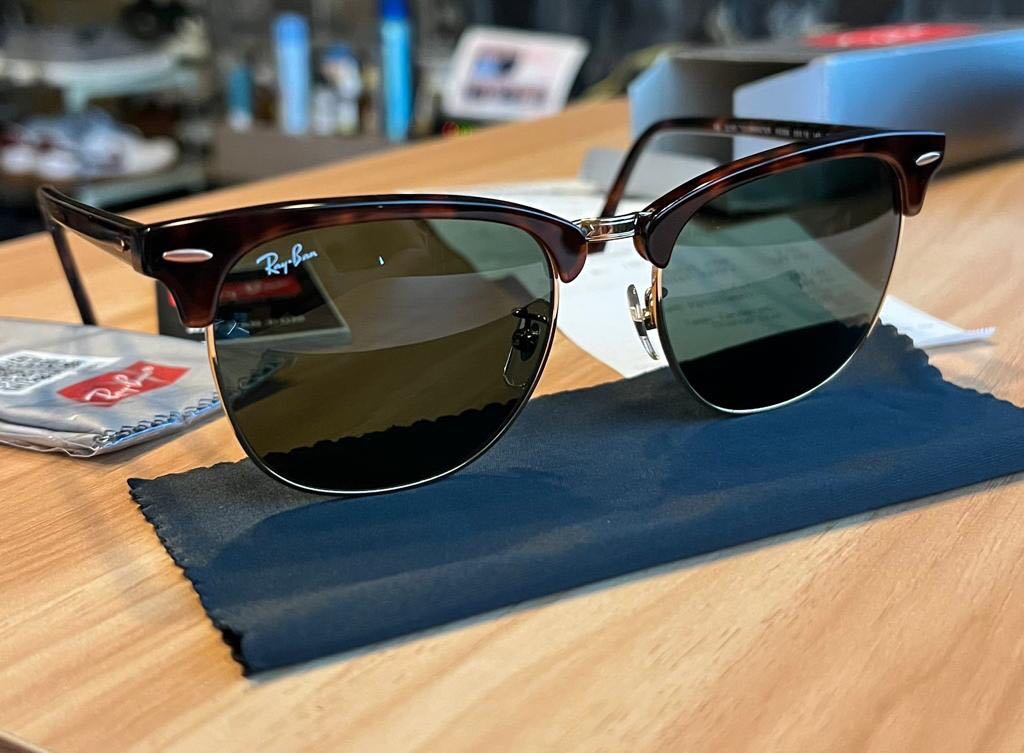 Original Ray-ban Clubmaster Sunglasses, Men's Fashion, Watches &  Accessories, Sunglasses & Eyewear on Carousell