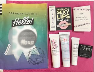 (Category: ) located in . Submitted by vanityboutique (Listing ID 1163049493, Image 1). Description: .