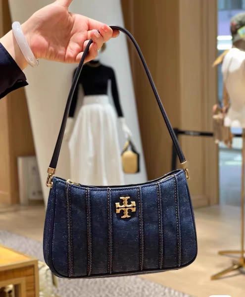 Tory Burch Kira denim purse slingbag, Women's Fashion, Bags & Wallets,  Purses & Pouches on Carousell