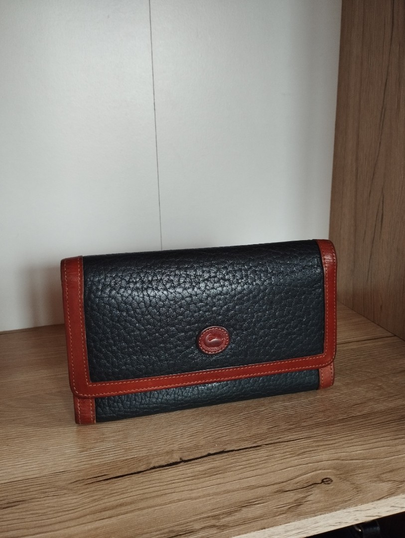 Vintage dooney discount and bourke wallet