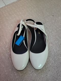 （分類：）位於 。 由 brittynica 提交（商品編號 1163052080，圖片 1）。簡介： 。
