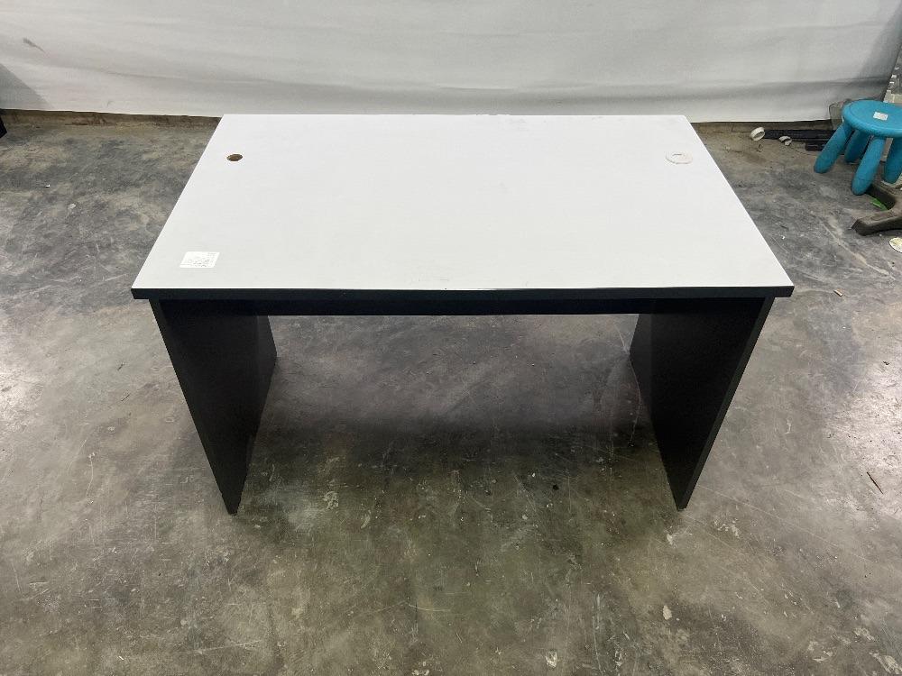 Wooden Office Table Grey Colour / Meja Pejabat Kayu Warna Kelabu
