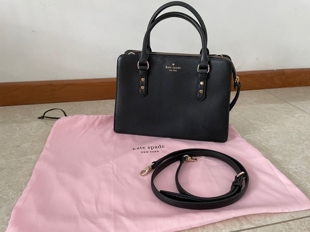 Authentic) Kate Spade small bag, Women's Fashion, Bags & Wallets,  Cross-body Bags on Carousell