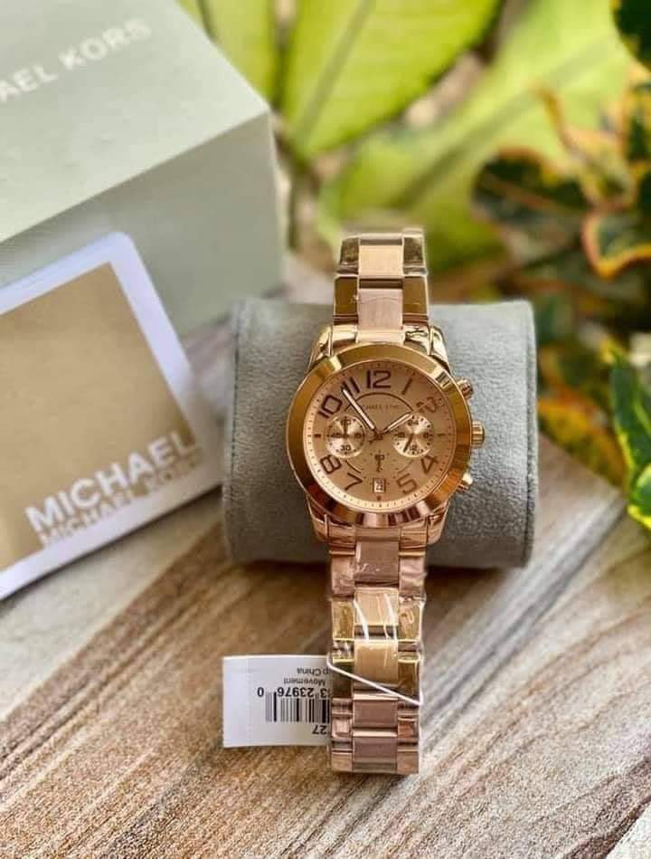 Authentic Michael Kors Unisex Watch Women s Fashion Watches Accessories Watches on Carousell