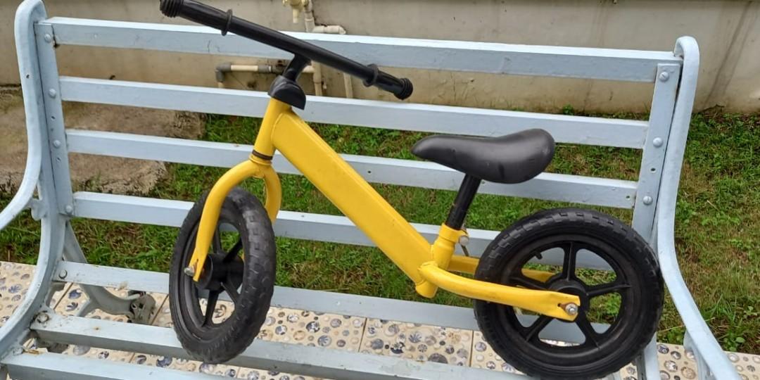 Balance bike push bike panama like new banget