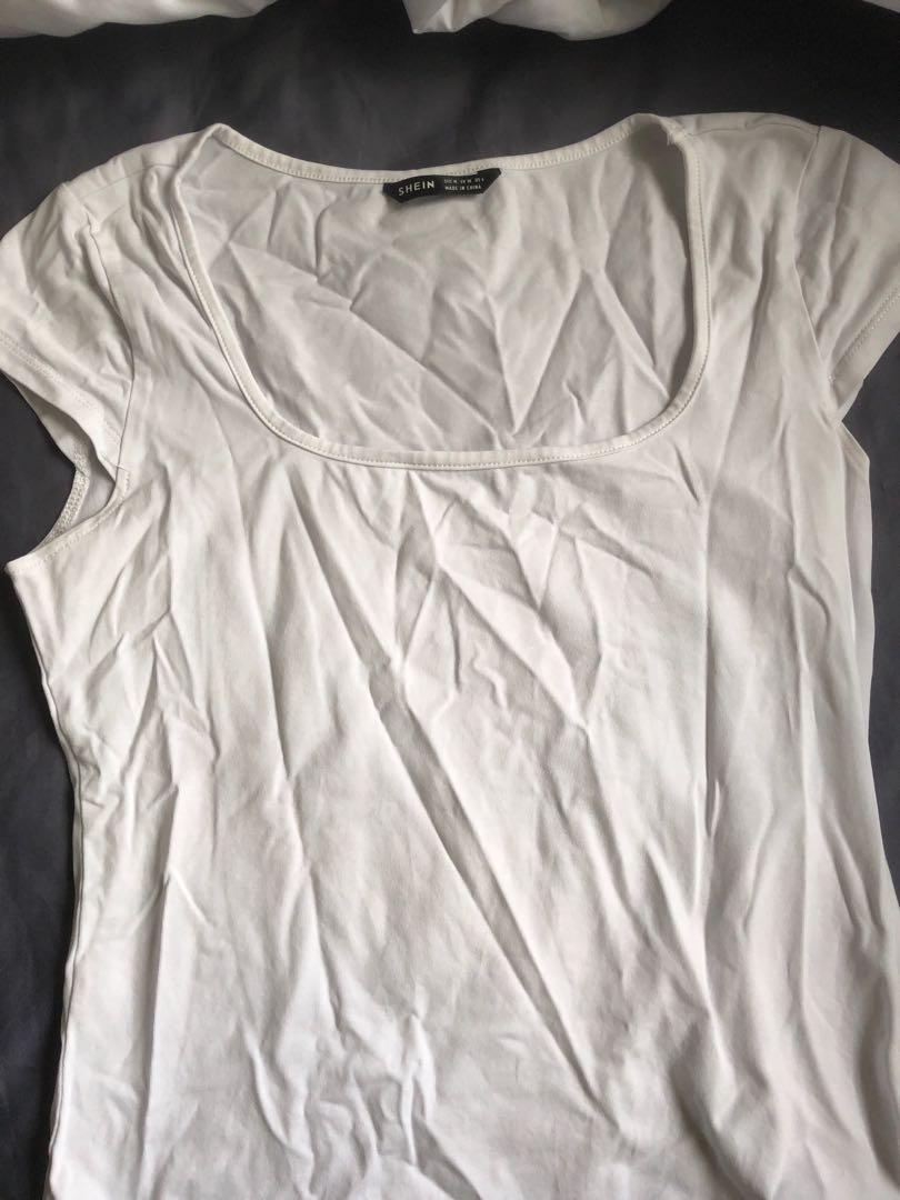 Basics bundle (Category: Sleeveless) located in Singapore. Submitted by aracheladay (Listing ID 1163136895, Image 4). Description: .