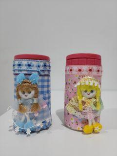 Boneka tempat tusuk gigi