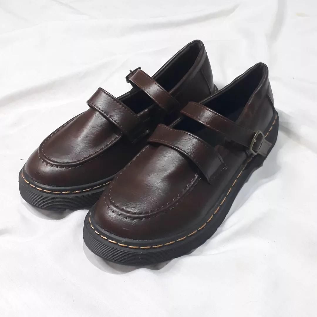 brown platform shoes