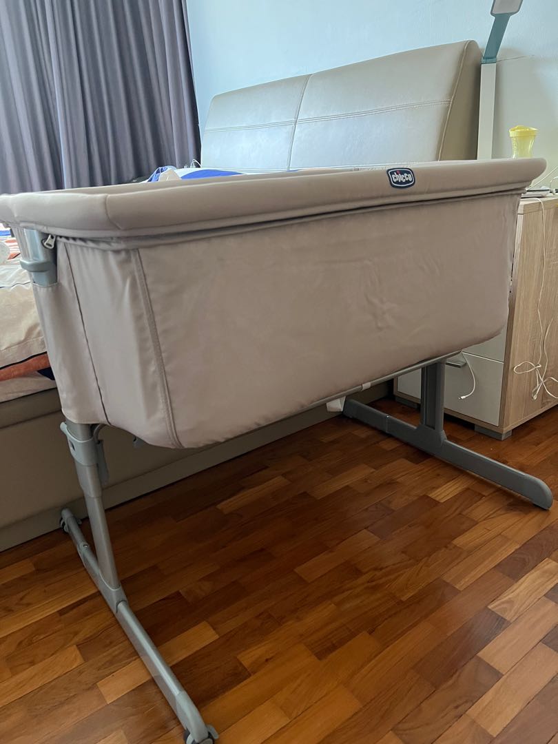 Chicco Next2Me Baby Cot Beside bed, Babies & Kids, Baby Nursery & Kids