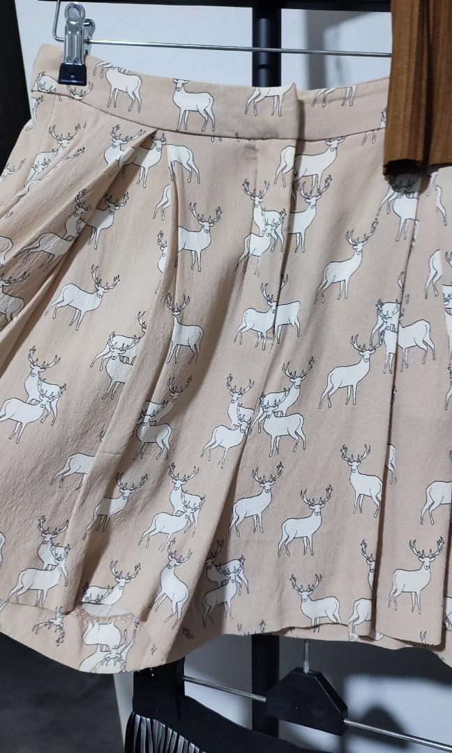 Clearing skirts/shorts, Women's Fashion, Bottoms, Skirts on Carousell