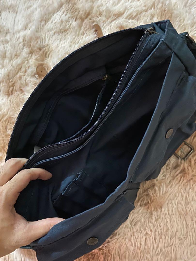 Vik shoulder bag sales