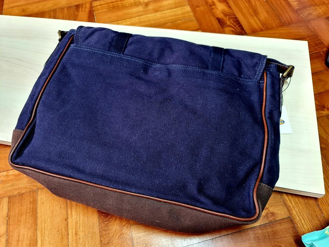 Fossil Canvas Messenger Bag Men s Fashion Bags Sling Bags on Carousell