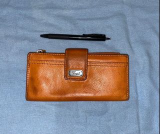 (Category: ) located in . Submitted by 777Consignments (Listing ID 1163272810, Image 1). Description: .