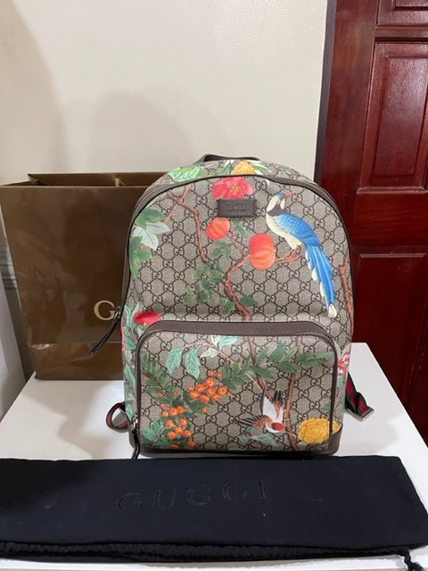 Gucci deals bird backpack