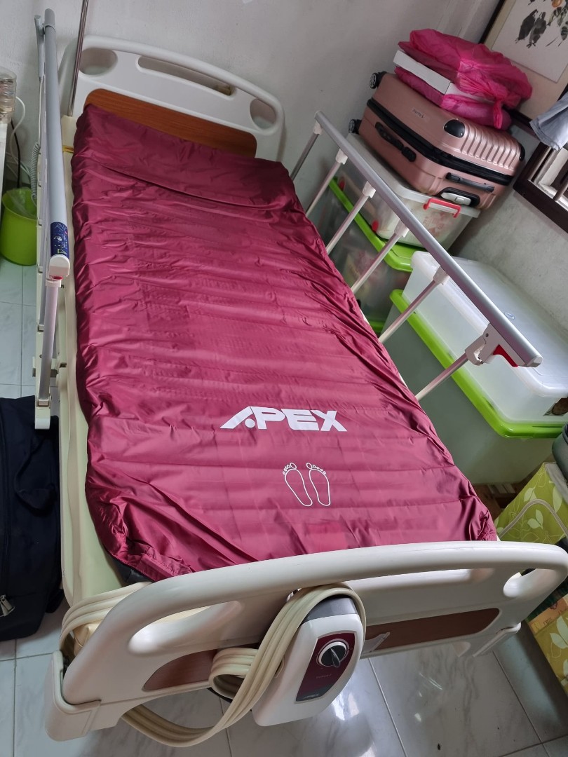Hospital bed with mattress and air circulation mattress, Furniture