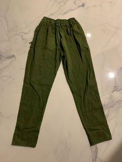 Jogger Hijau Tua