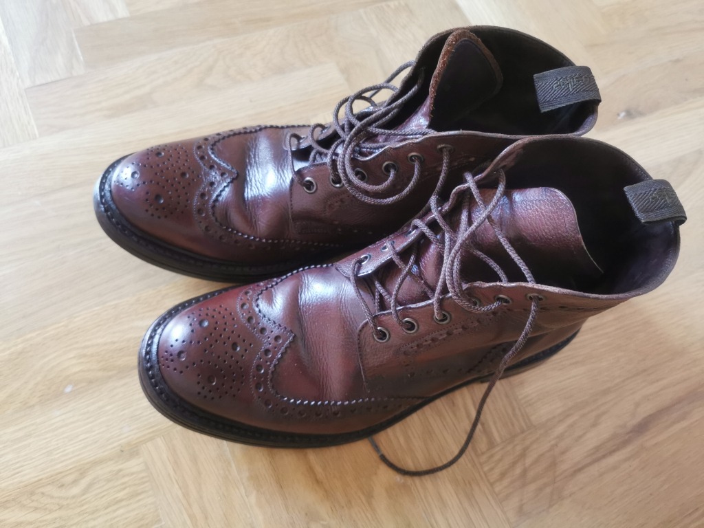 Loake Bedale Oxblood size 9 Men s Fashion Footwear Boots on