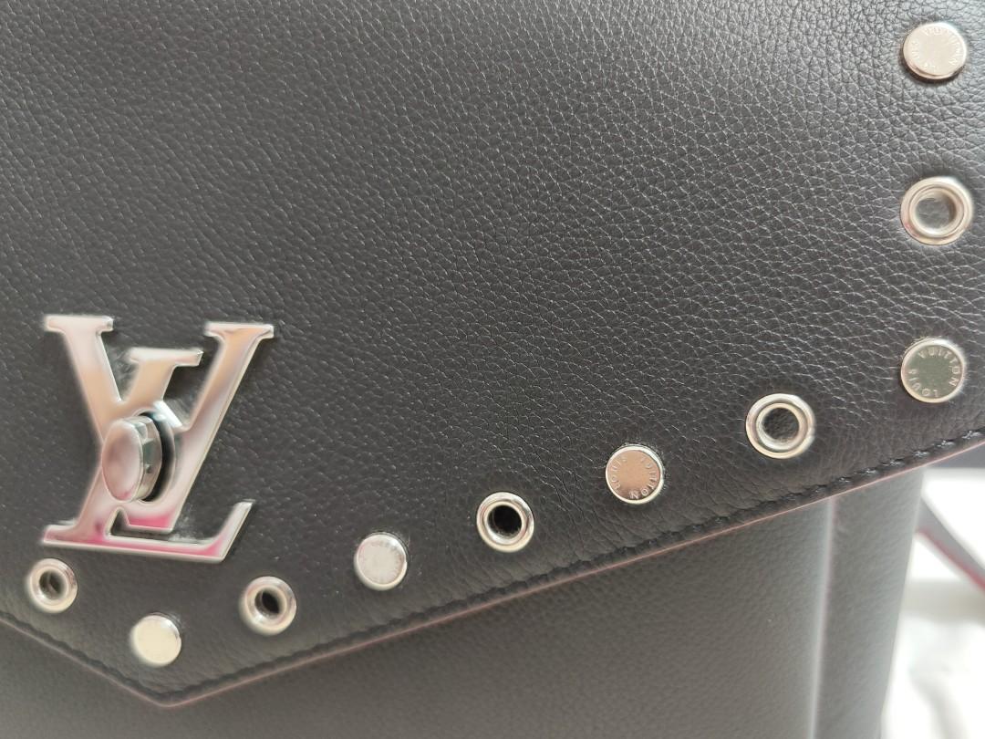 Louis Vuitton MyLockMe Rivets Noir, Women's Fashion, Bags & Wallets