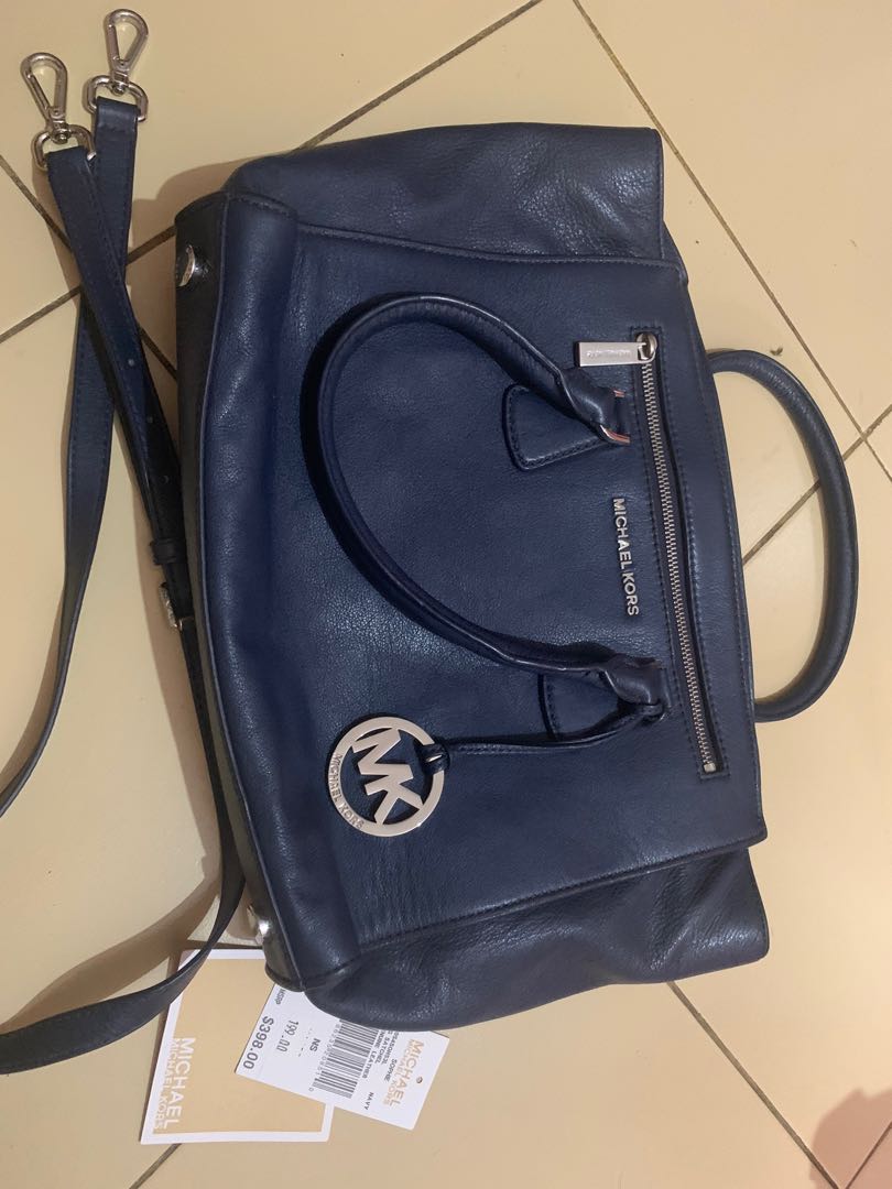 Michael kors satchel bag