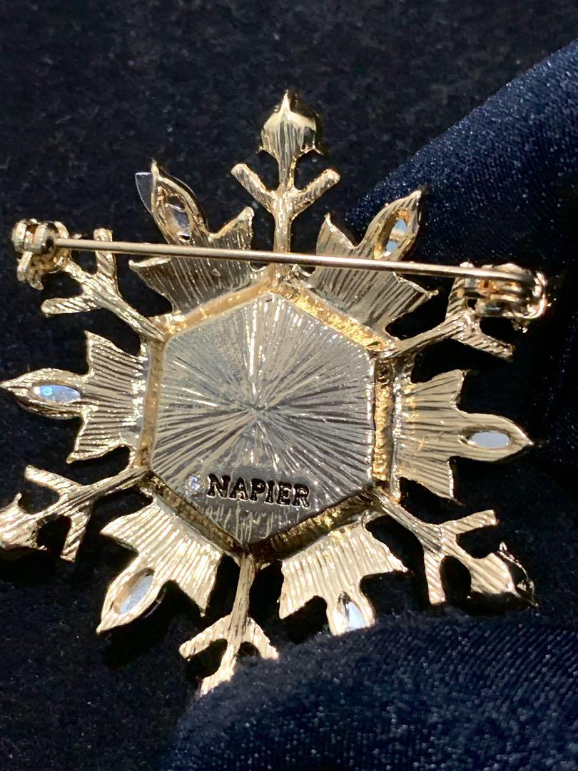 NAPIER brooch only1 with box Women s Fashion Jewelry
