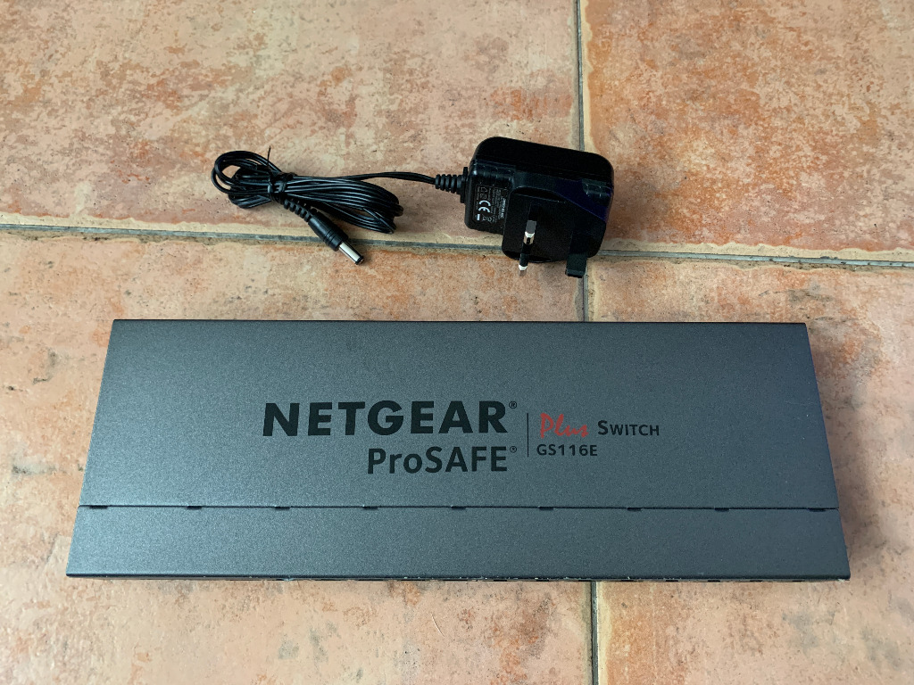 Netgear GS116Ev2 ProSafe 16 Port, Computers & Tech, Parts