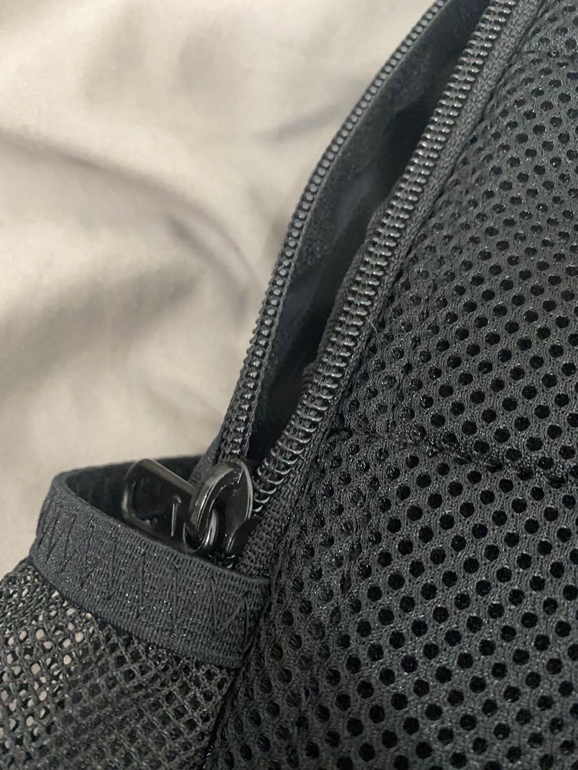 nike backpack laptop compartment