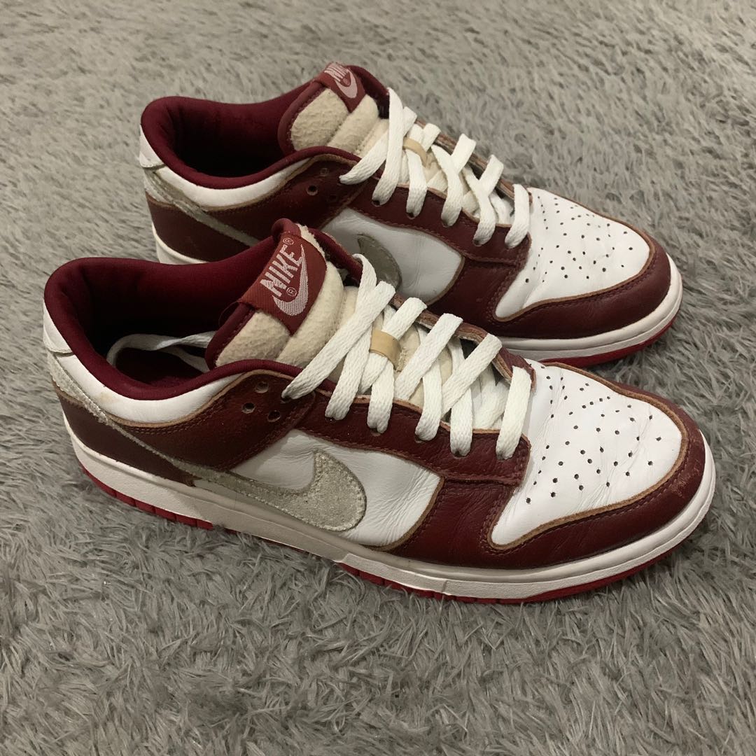 burgundy dunks
