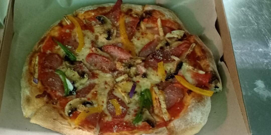 Pizza Maker, Jobs, Hospitality, F&B on Carousell