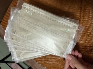 （分類：）位於 。 由 silva_cow 提交（商品編號 1163263768，圖片 1）。簡介： 。
