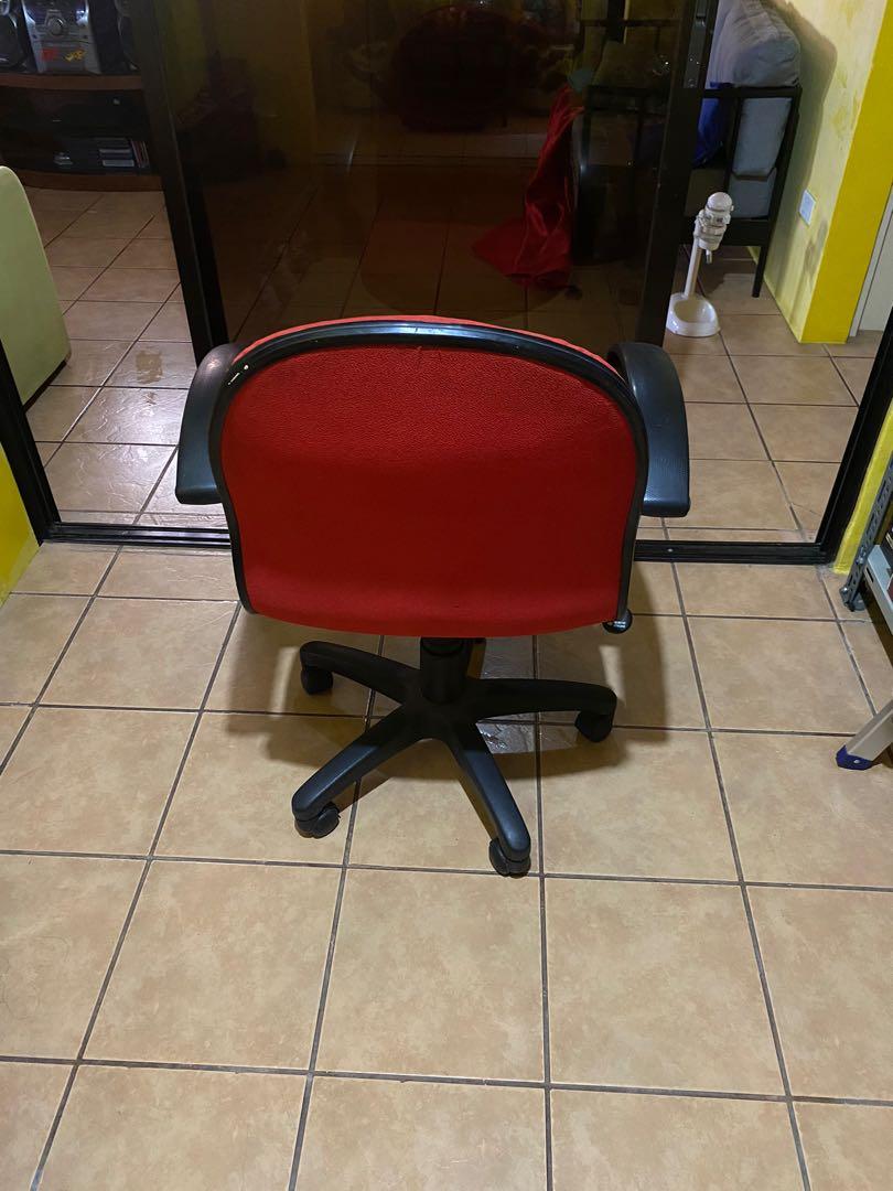 Red Computer Chair, Furniture & Home Living, Furniture, Chairs on Carousell