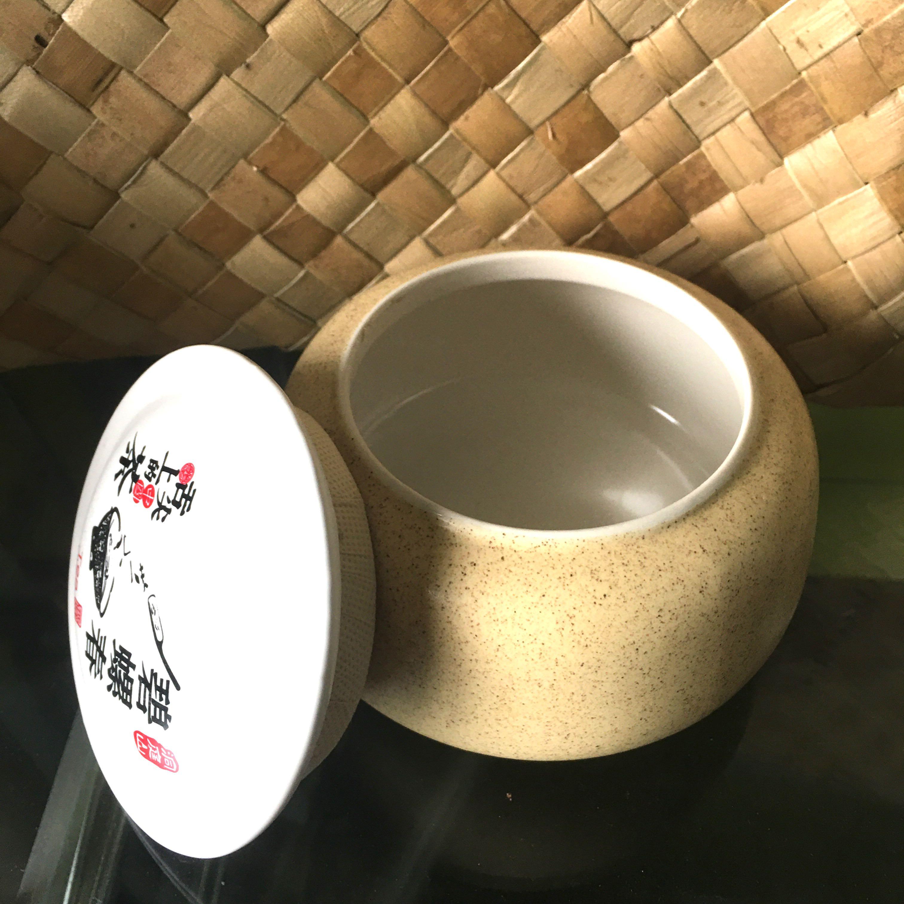 Round Ceramic With Lid (Category: Storage Boxes & Baskets) located in Manila. Submitted by thebookclubz (Listing ID 1163122382, Image 2). Description: Ceramic From Taiwan .