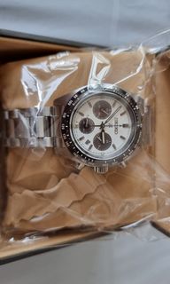 (Category: ) located in . Submitted by watch.benz (Listing ID 1163180371, Image 1). Description: .
