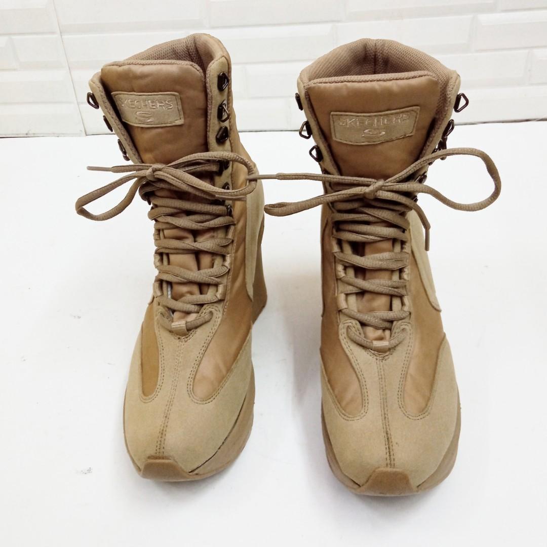 Skechers hotsell platform boots