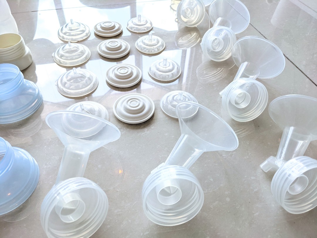 Spectra pump accessories 24mm and 28mm flanges, Babies & Kids, Nursing