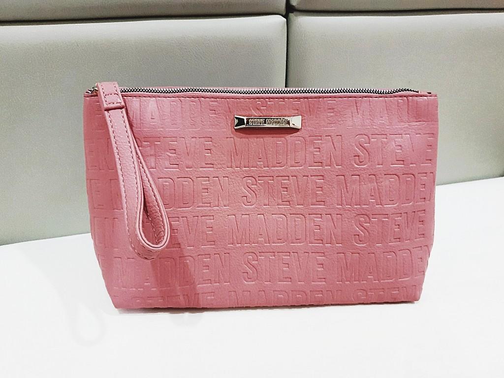 Steve madden weekend pouch store