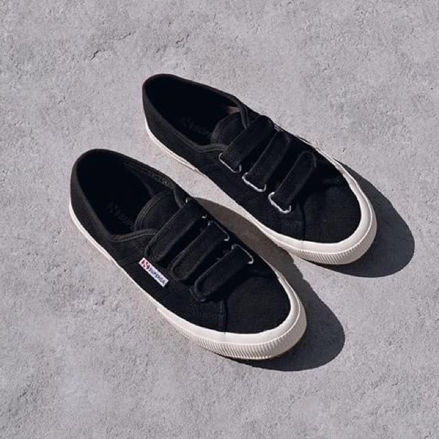 Superga best sale black velcro
