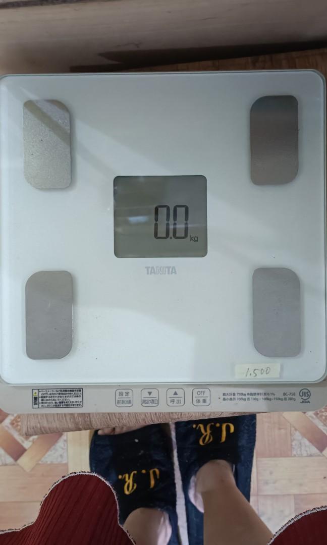 TANITA digital weighing scale (Category: Health Monitors & Weighing Scales) located in San Pablo. Submitted by tailz_and_wacko (Listing ID 1163289885, Image 1). Description: battery operated...AA batteries.
