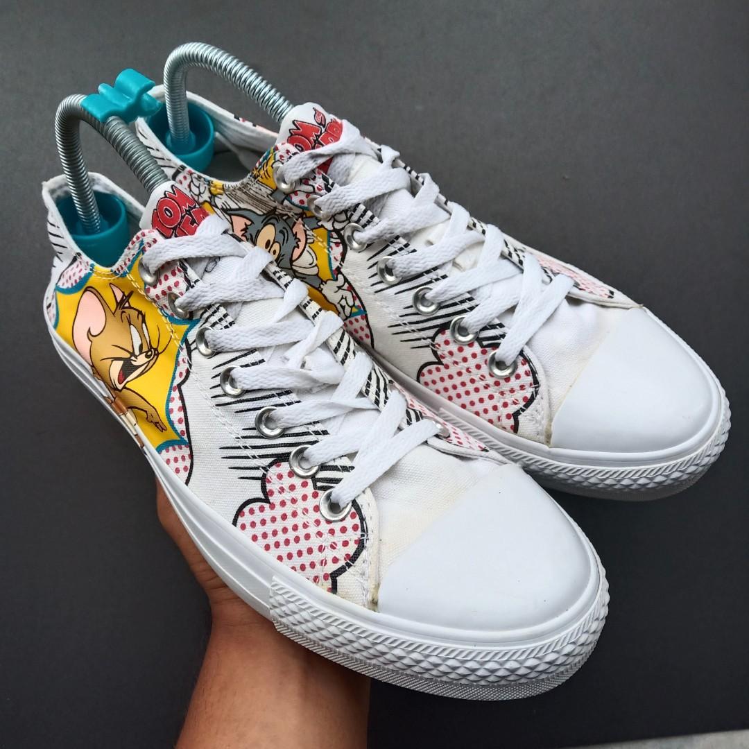 Tom and Jerry x Chuck Taylor All Star Low Carton 9.5uk Men s